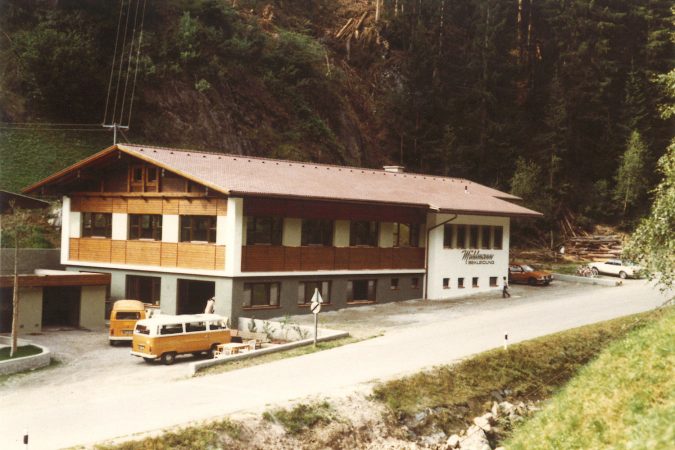 Mühlmann Bekleidung - Neubau im Jahre 1981