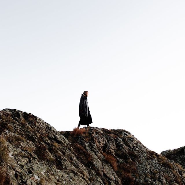 Campaign AW22/23, with @eliasbachmann @diallo__bouba @ivaremiasova 
#campaign #nature #mountains #earlybird #slowfashion #osttirol